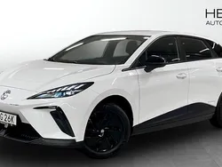 Vit (white) Begagnad 2023 MG MG4 EV Halvkombi | 254 900 kr