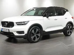 Vit Begagnad 2021 Volvo XC40 R-Design SUV | 359 400 kr (Marknadspris)
