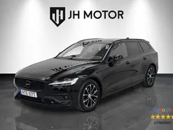 Svart Begagnad 2020 Volvo V60 Kombi | 259 900 kr (Marknadspris)