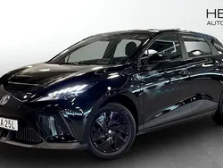 Svart (black) Begagnad 2023 MG MG4 EV Halvkombi | 274 900 kr