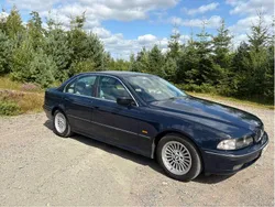 Begagnad 2000 BMW 523 Sedan | 35 000 kr