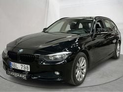 Svart Begagnad 2013 BMW 320 Kombi | 81 000 kr (Superpris)