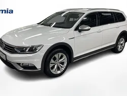 Vit Begagnad 2017 VW Passat Alltrack Kombi | 220 000 kr (Marknadspris)