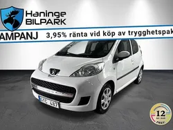 Vit Begagnad 2009 Peugeot 107 Halvkombi | 34 900 kr