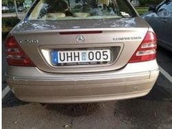 Brun Begagnad 2004 Mercedes C200 Elegance Sedan | 29 500 kr (Bra pris)
