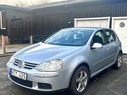 Silver Begagnad 2008 VW Golf VI Trendline Halvkombi | 19 900 kr (Marknadspris)