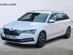 Vit Begagnad 2020 Skoda Superb Kombi | 189 900 kr (Superpris)