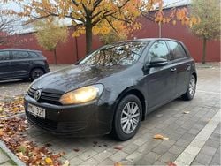 Svart Begagnad 2012 VW Golf VII Halvkombi | 79 000 kr (Bra pris)
