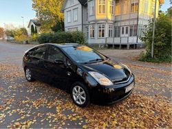 Svart Begagnad 2008 Toyota Prius Halvkombi | 30 000 kr (Marknadspris)