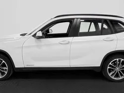 Vit Begagnad 2015 BMW X1 Sport Line SUV | 169 000 kr (Marknadspris)