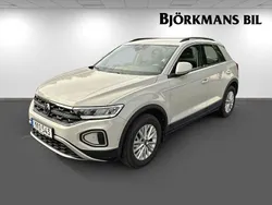 Grå Begagnad 2022 VW T-Roc S SUV | 299 000 kr (Marknadspris)