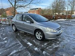 Begagnad 2005 Peugeot 307 Halvkombi | 26 000 kr (Marknadspris)