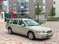 Brun Begagnad 2007 Volvo V70 Summum Kombi | 42 000 kr (Marknadspris)