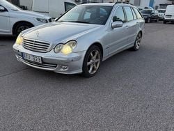 Silver Begagnad 2005 Mercedes C320 Avantgarde Kombi | 15 900 kr