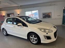Vit Begagnad 2011 Peugeot 308 Halvkombi | 48 900 kr (Marknadspris)