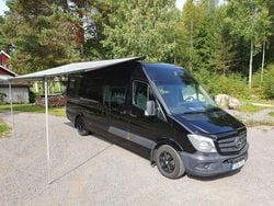 Svart Begagnad 2016 Mercedes Sprinter Van | 385 000 kr