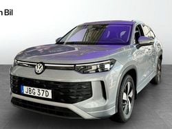 Silver Ny 2025 VW Tayron Life SUV | 518 600 kr (Dyr)