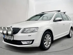 Vit Begagnad 2016 Skoda Octavia Sedan | 129 000 kr (Marknadspris)