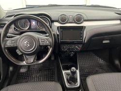 Blå Begagnad 2017 Suzuki Swift Halvkombi | 125 000 kr (Marknadspris)