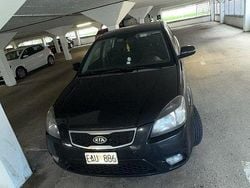Svart Begagnad 2010 Kia Rio 4 Halvkombi | 29 900 kr (Marknadspris)