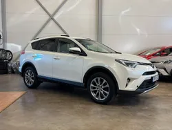 Vit Begagnad 2015 Toyota RAV4 Executive SUV | 184 900 kr (Marknadspris)