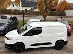 Vit Begagnad 2021 Toyota Proace City City Van | 109 000 kr (Bra pris)