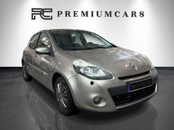 Ljusbrun Begagnad 2011 Renault Clio R.S. Halvkombi | 39 900 kr (Lite dyr)