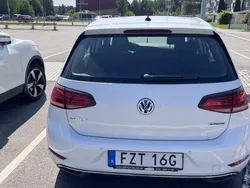Vit Begagnad 2019 VW Golf VII Halvkombi | 145 000 kr (Marknadspris)