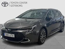 Emotional red 2 (3u5) Begagnad 2023 Toyota Corolla Style Kombi | 289 900 kr (Bra pris)