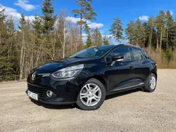 Svart Begagnad 2015 Renault Clio GrandTour Kombi | 76 000 kr (Marknadspris)