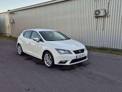 Vit Begagnad 2016 Seat Leon Style Halvkombi | 87 000 kr (Marknadspris)