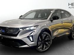 Grå (grey) Ny 2025 Renault Rafale Esprit Alpine SUV | 584 800 kr (Marknadspris)