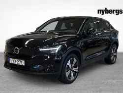 Svart Begagnad 2022 Volvo EC40 Plus SUV | 399 000 kr (Dyr)