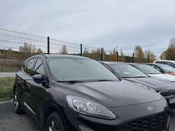 Svart Begagnad 2022 Ford Kuga Business Edition SUV | 319 900 kr (Lite dyr)