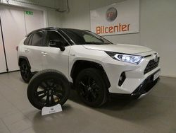 Vit Begagnad 2020 Toyota RAV4 Hybrid Style SUV | 329 900 kr (Marknadspris)