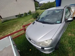 Grå Begagnad 2004 Peugeot 206 Halvkombi | 12 000 kr (Marknadspris)