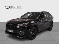 Svart Begagnad 2023 Toyota RAV4 Hybrid Sport SUV | 595 000 kr (Lite dyr)