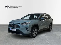 Grön Begagnad 2022 Toyota RAV4 Hybrid Active SUV | 369 800 kr (Marknadspris)