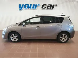 Brun (brunmetallic) Begagnad 2015 Toyota Verso Minibuss | 148 000 kr (Marknadspris)