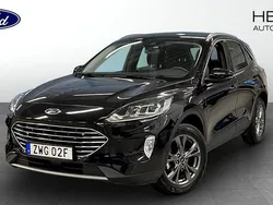 Silver Begagnad 2021 Ford Kuga Titanium SUV | 259 900 kr (Marknadspris)