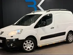 Vit Begagnad 2011 Peugeot Partner Minibuss | 49 900 kr (Marknadspris)