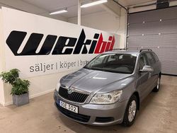 Grå Begagnad 2012 Skoda Octavia Ambiente Kombi | 99 500 kr (Lite dyr)