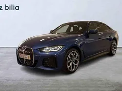 Blå Begagnad 2023 BMW i4 Comfort Edition Sedan | 579 900 kr (Superpris)