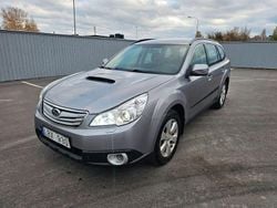 Silver Begagnad 2010 Subaru Outback SUV | 44 900 kr (Bra pris)
