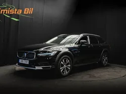 Svart Begagnad 2022 Volvo V90 CC Kombi | 388 900 kr (Marknadspris)