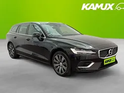 Svart Begagnad 2022 Volvo V60 Kombi | 318 700 kr (Marknadspris)