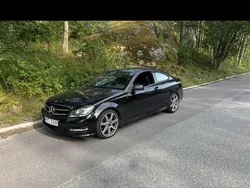 Svart Begagnad 2013 Mercedes C180 AMG Sportkupé | 135 000 kr (Marknadspris)