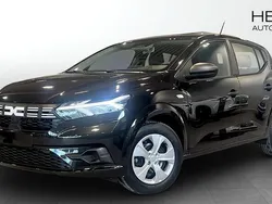 Svart (black) Ny 2025 Dacia Sandero Essentiel Halvkombi | 169 000 kr (Superpris)
