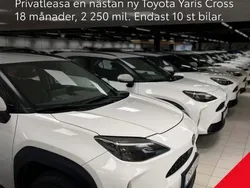 Vit Begagnad 2023 Toyota Yaris Cross Active SUV | 264 900 kr (Marknadspris)