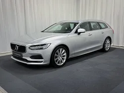 Silver Begagnad 2018 Volvo V90 Momentum Kombi | 284 900 kr (Marknadspris)
